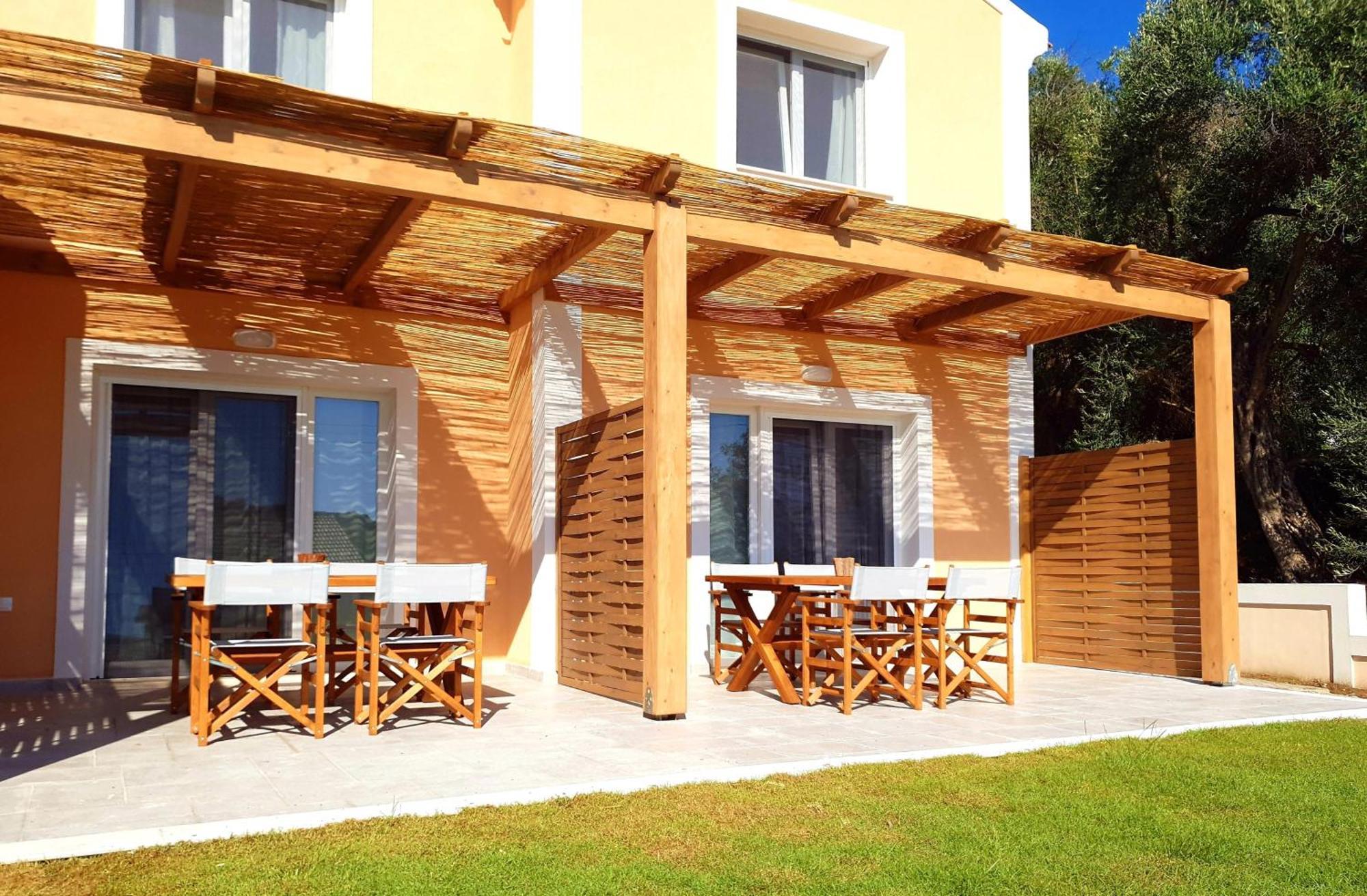 Reiki Apartments Ereikoussa Exterior photo